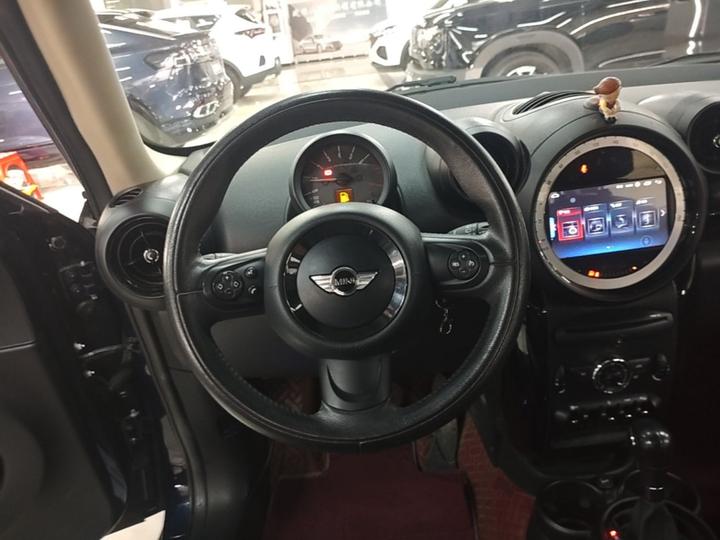 2014 1.6T COOPER ALL4 Fun photo 6