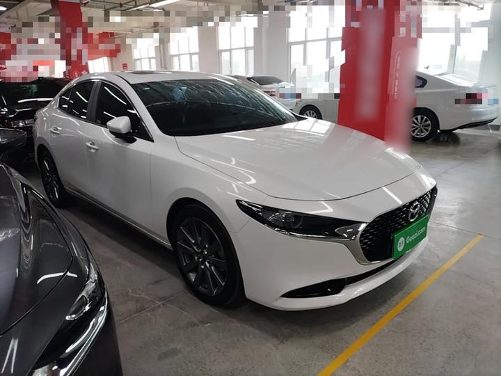 3 Axela 2023 2.0L AT photo 3