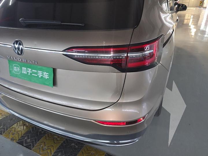 Viloran 2020 380TSI Premium photo 7