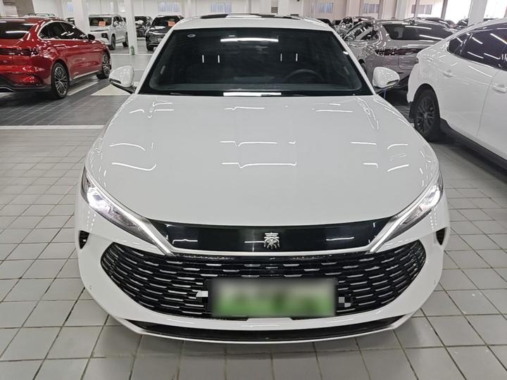 Qin L 2024 DM-i 120KM photo 2