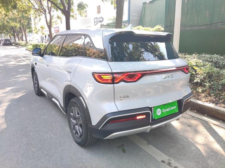 Yuan UP 2025 ADAS 401KM photo 4