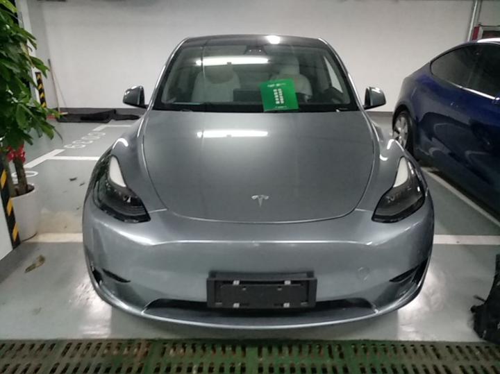 Model Y 2021 Standard Range RWD photo 2