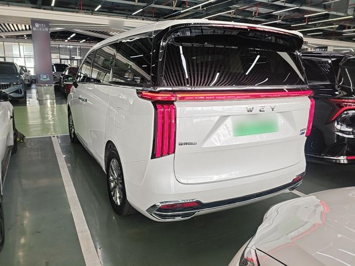2023 AWD Flagship photo 4