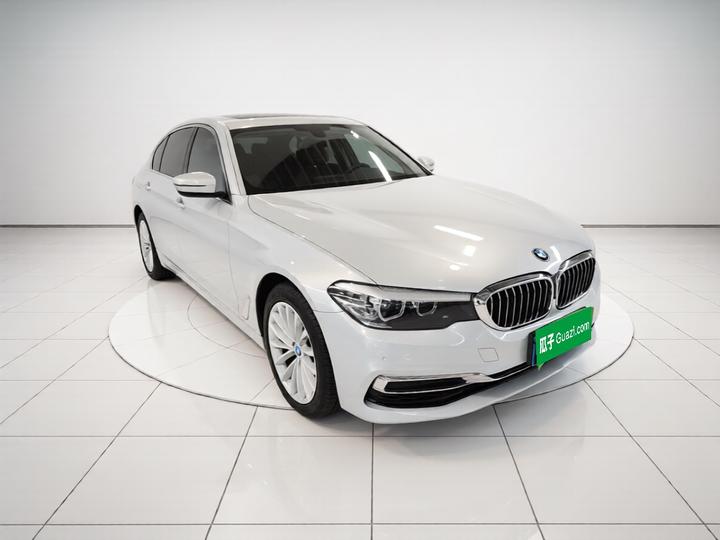 5 Series 2020 525Li Luxury photo 3