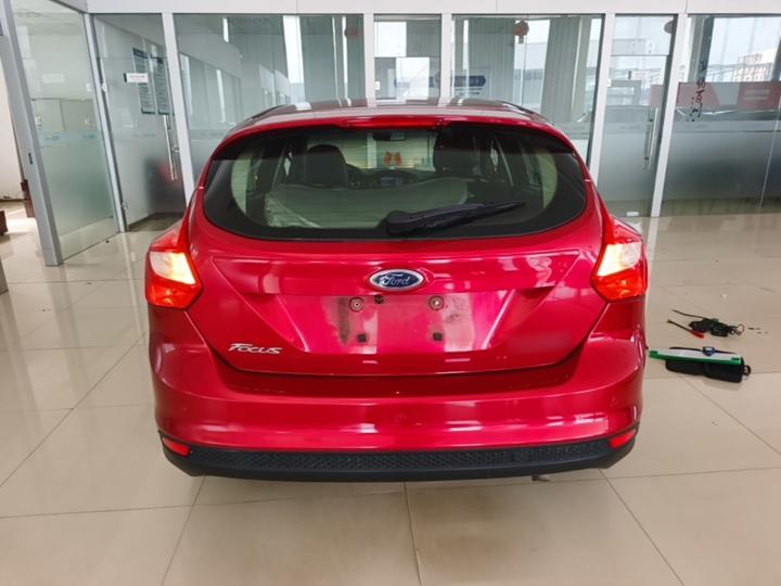 Focus 2012 Hatchback 1.6L AT photo 3