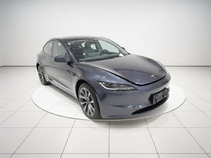 Model 3 2025 RWD photo 3