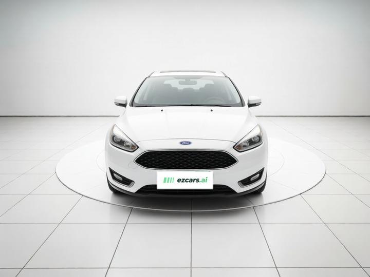 Focus 2015 Hatchback 1.6L MT photo 2