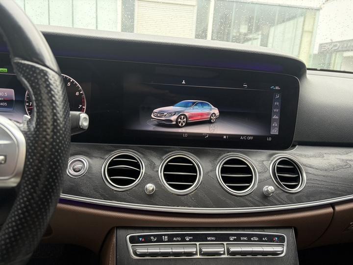 E-Class Imported 2020 Facelift E 260 Sport photo 4