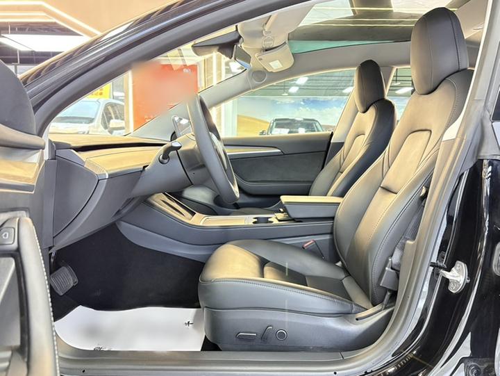 Model 3 2022 RWD photo 7