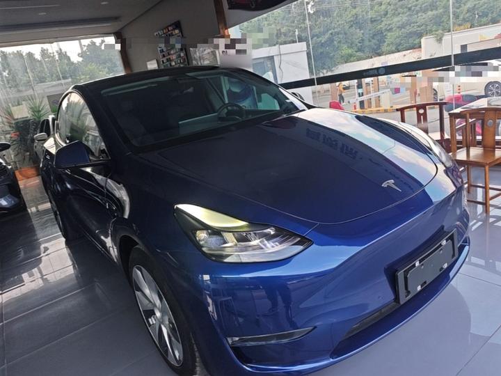 Model Y 2021 Standard Range RWD photo 3
