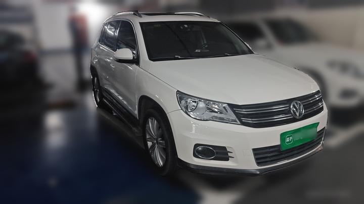 Tiguan 2012 2.0TSI AT AWD photo 3