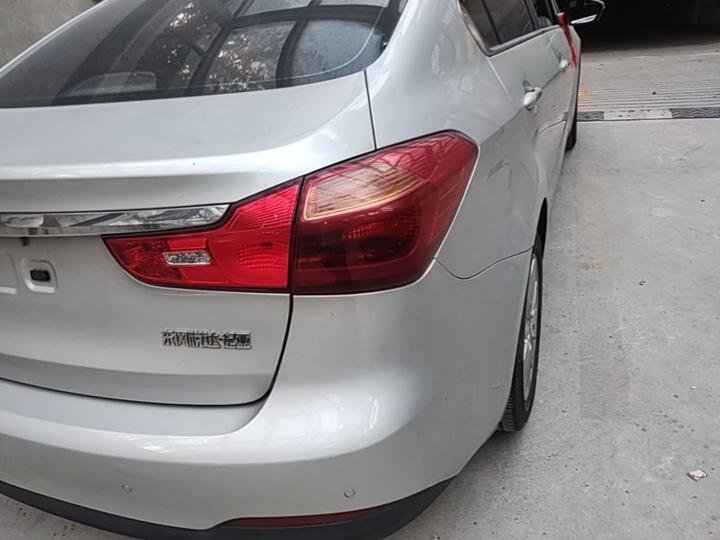 K3 2013 1.6L AT DLX photo 7
