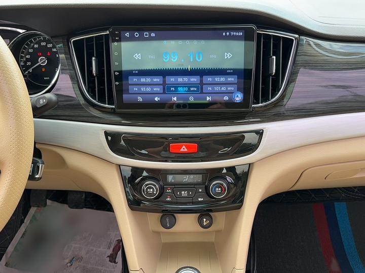 730 2016 1.5T MT Luxury 7-Seater photo 4