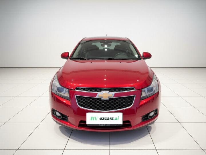 2013 Hatchback 1.6L AT Luxury photo 2
