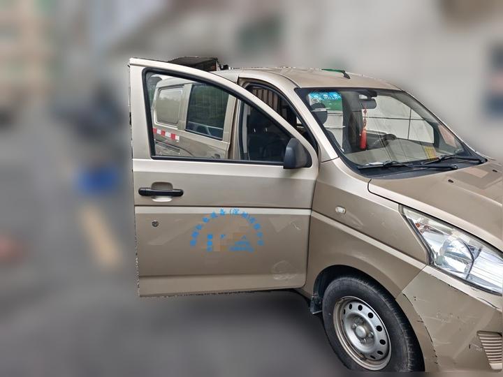 Wuling Rongguang V 2018 1.2L photo 3