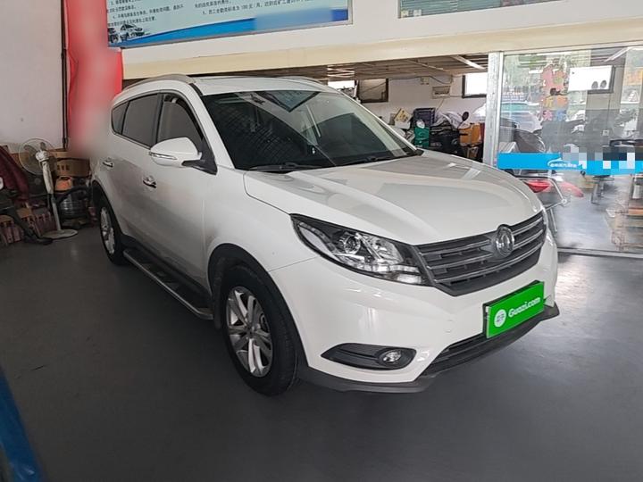 Fengon 580 2018 1.8L MT Comfort photo 3