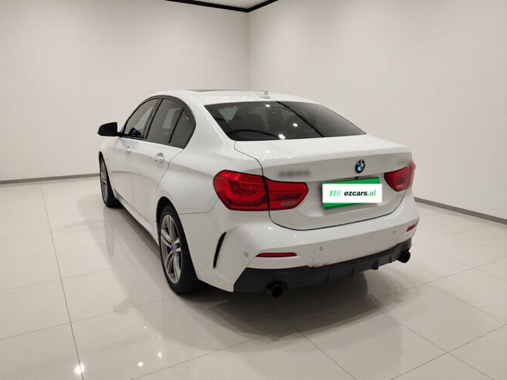 1 Series 2021 120i M Sport photo 4