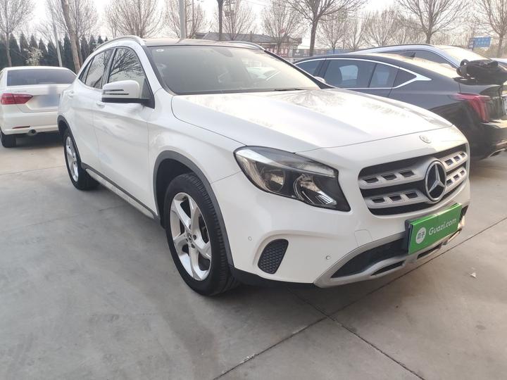 GLA 2017 GLA 200 Dynamic photo 3