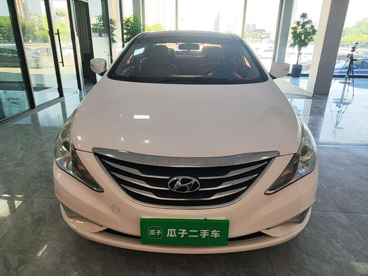 Sonata 2013 2.0L AT Fashion photo 2