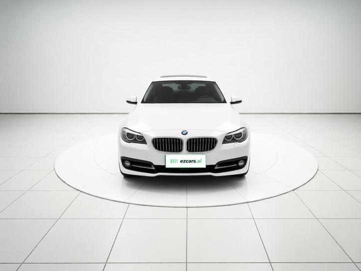 5 Series 2014 520Li photo 2