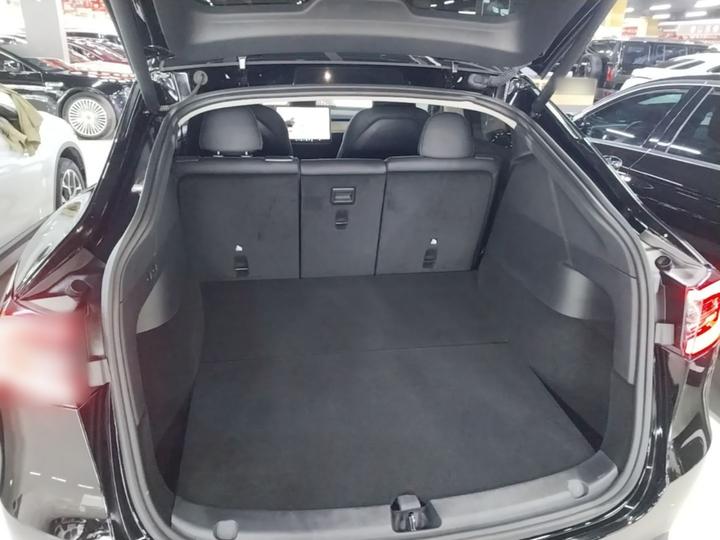 Model Y 2022 Facelift RWD photo 8