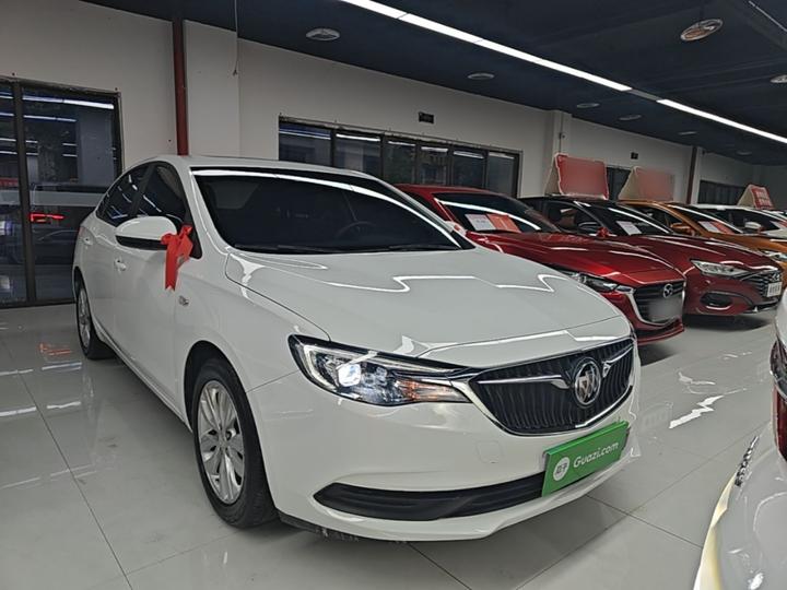 Excelle 2021 Facelift Classic 1.5L AT Progressive photo 3