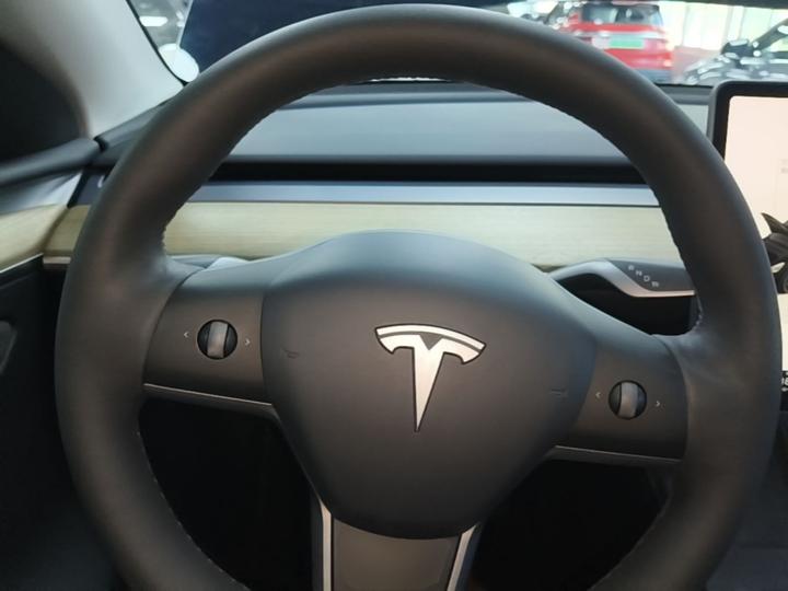 Model Y 2022 Facelift Long Range AWD photo 6
