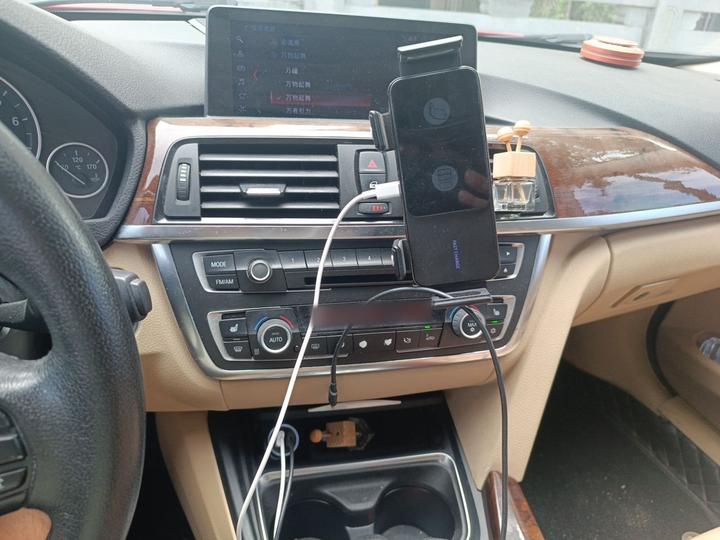 3 Series 2013 320Li Luxury Design Package photo 5