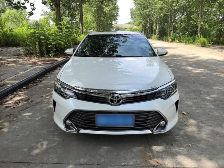Camry 2015 2.0G Leading photo 2