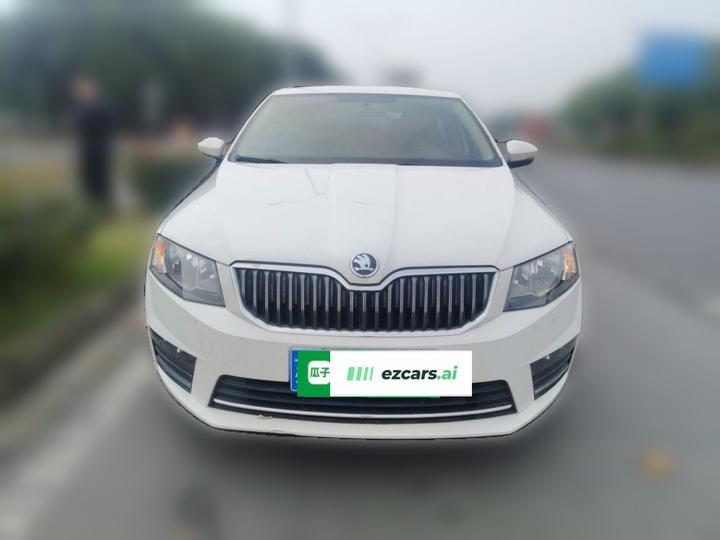 Octavia 2017 1.6L MT photo 2