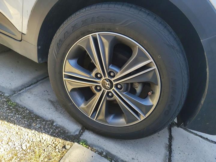 ix25 2015 1.6L AT RWD Smart GLS photo 8