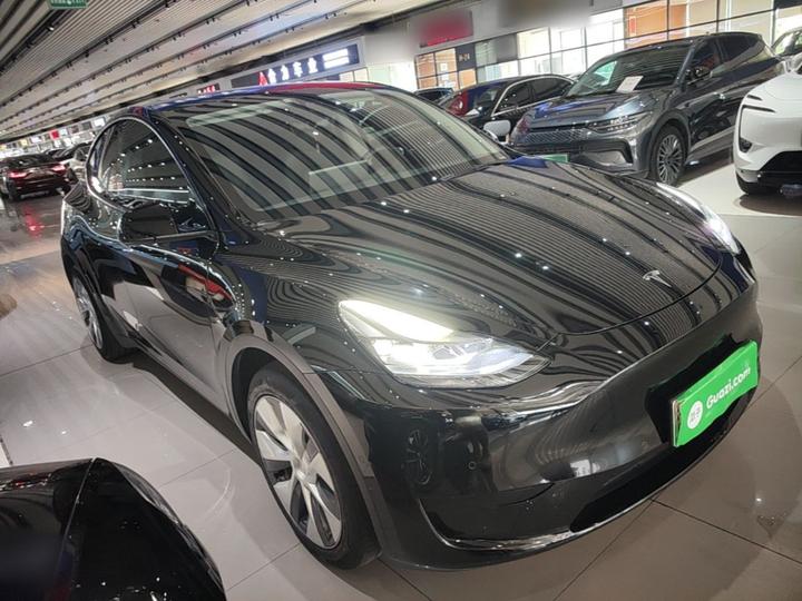 Model Y 2023 RWD photo 3