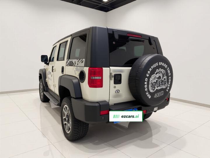 BJ40 2016 40L 2.3T MT AWD Exclusive photo 4