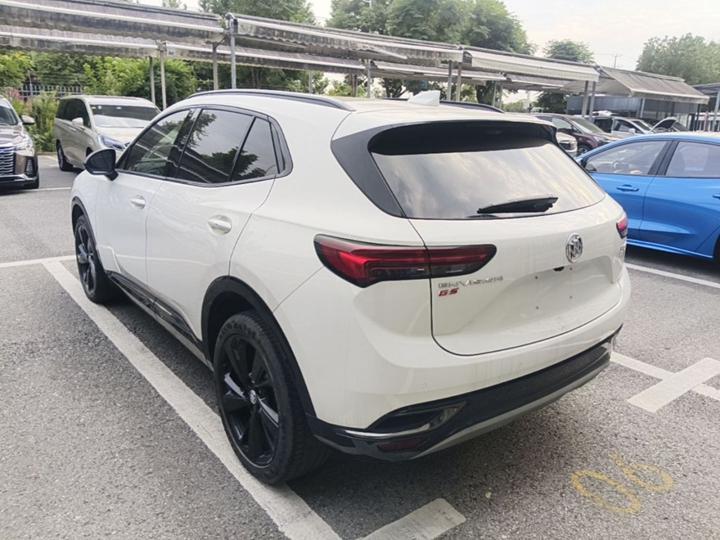 2022 Envision S GS RWD Sport photo 4