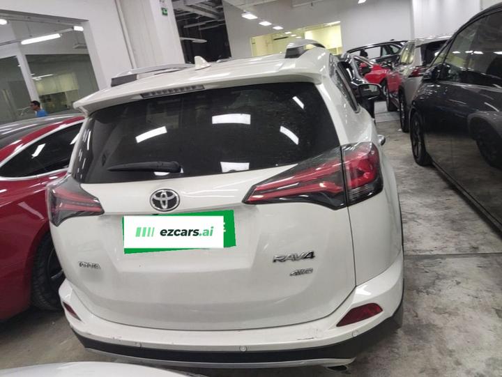 RAV4 2018 2.5L AT AWD Elite i photo 5