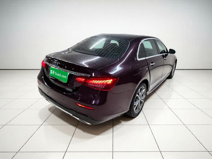 E-Class 2022 E 300 L Sport Luxury photo 5