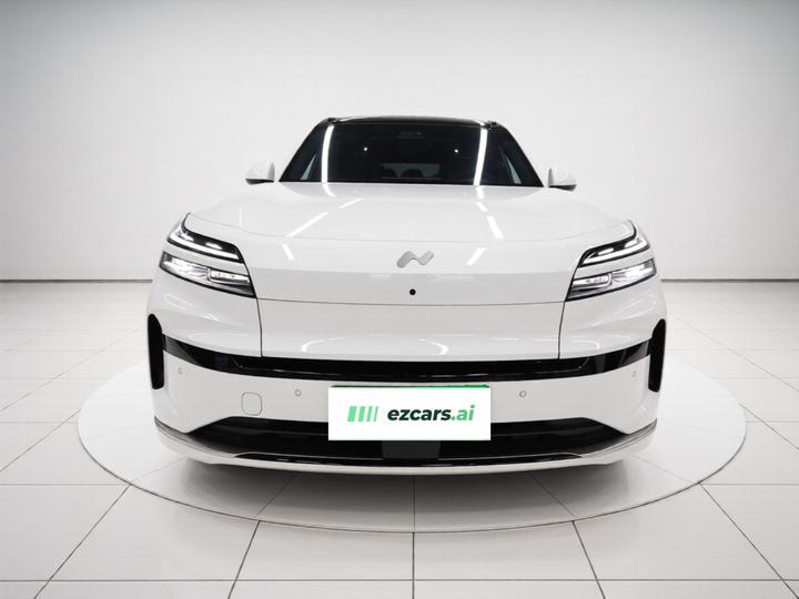 L90 2025 Max 6-Seater 85 photo 2