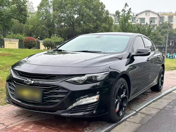 Malibu XL 2019 Redline 550T AT