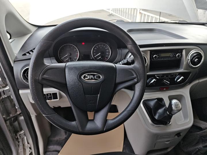 Refine M3 2019 PLUS 1.8L Luxury photo 6