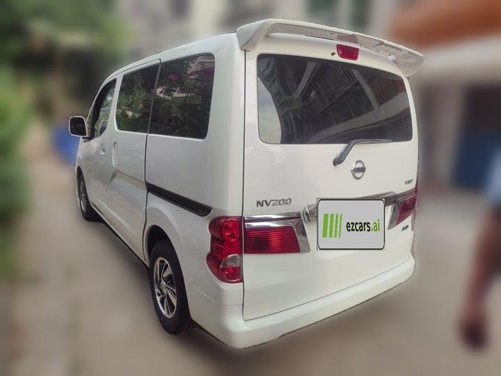 NV200 2018 1.6L CVT Luxury photo 4