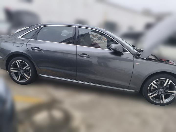 A4L 2020 40 TFSI Luxury Dynamic photo 3