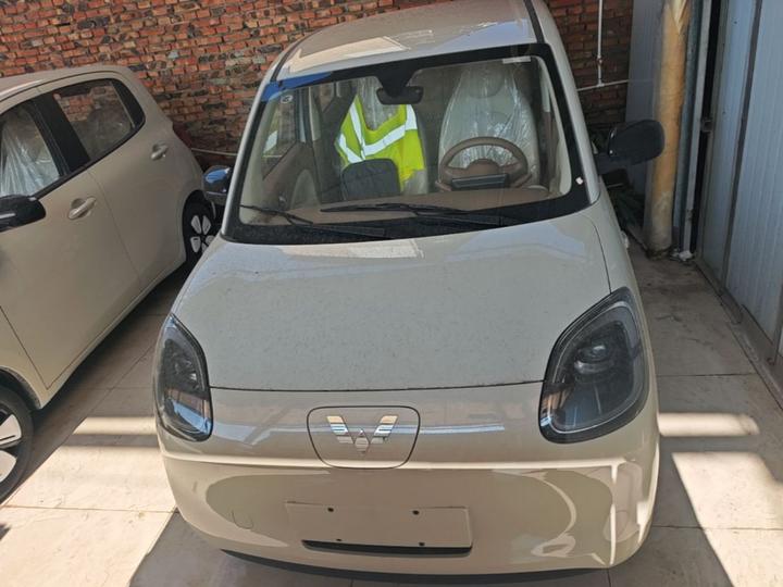 Hongguang MINIEV 2025 4th Gen 4-Door Advanced photo 2
