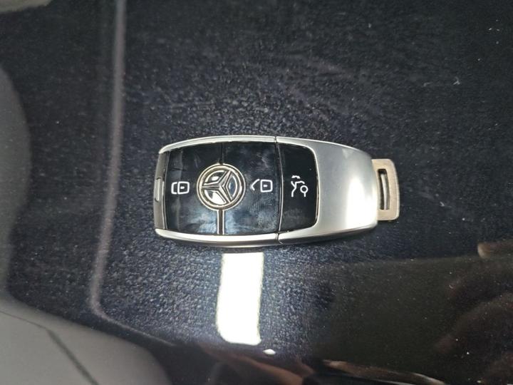 E-Class 2023 Facelift E 300 L Fashion photo 8