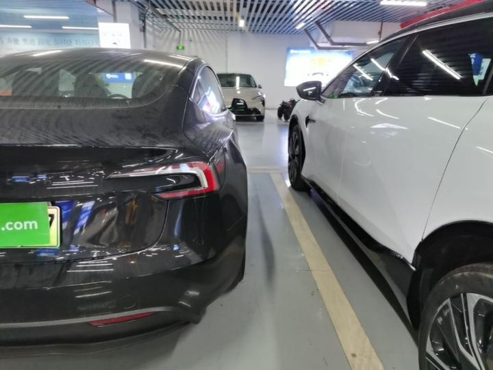 Model 3 2026 RWD photo 7