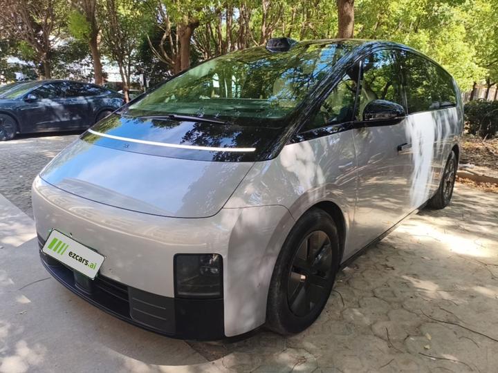 Li MEGA 2024 Ultra