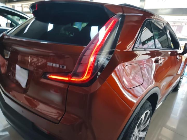 XT4 2018 28T AWD Platinum Sport photo 7