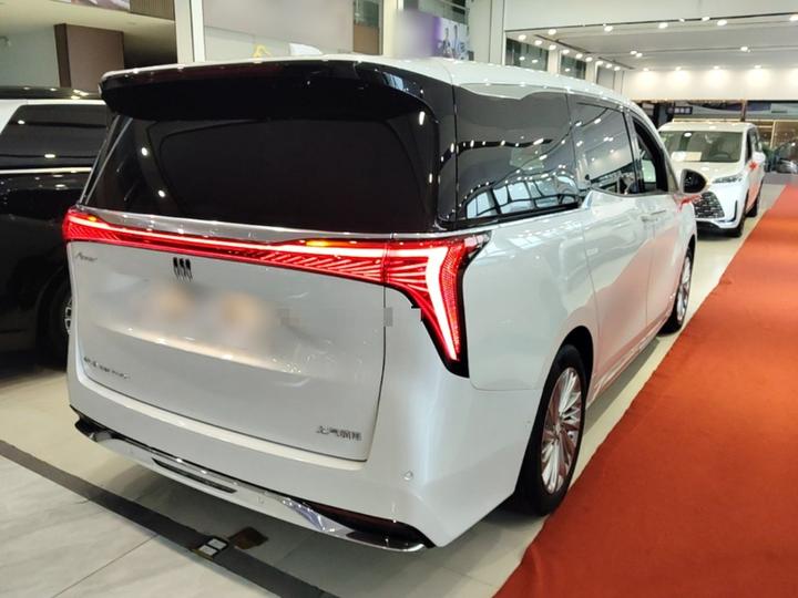2023 2.0T 6-Seater photo 4
