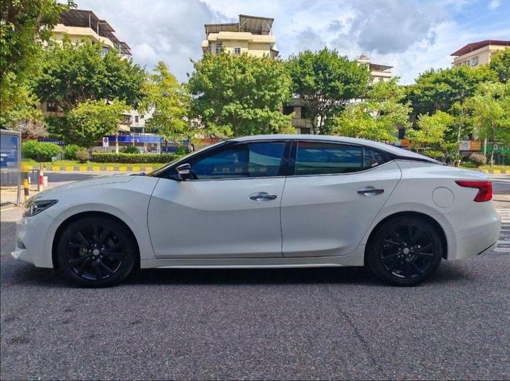 2016 2.5L XL Luxury photo 4