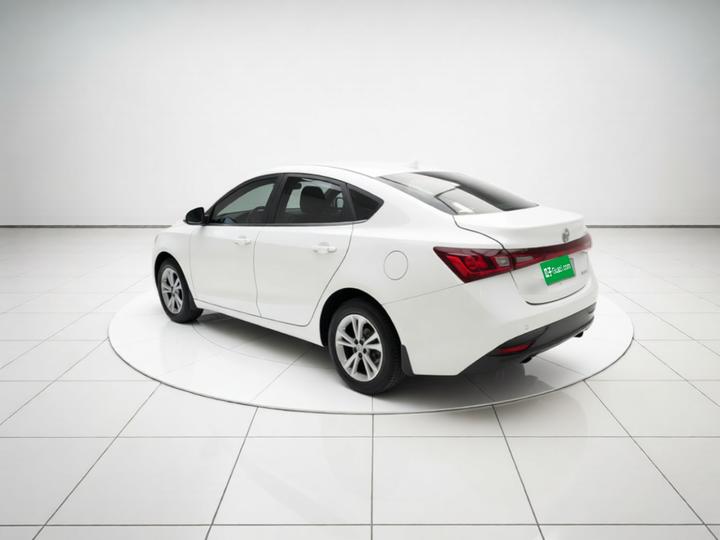 2016 1.5L MT Value Luxury photo 4