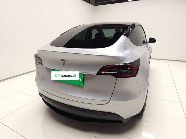 Model Y 2024 RWD photo 5